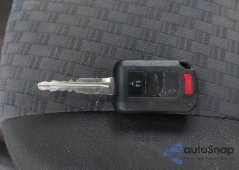 2018 Mitsubishi Mirage Es z USA, uszkodzony, nr VIN ML32A3HJ3JH011505